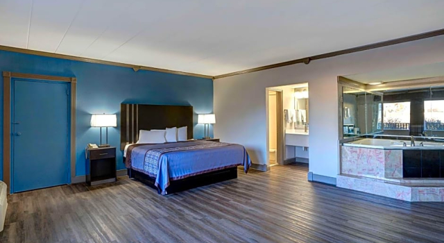 Двухместный люкс Motel 6 Burlington