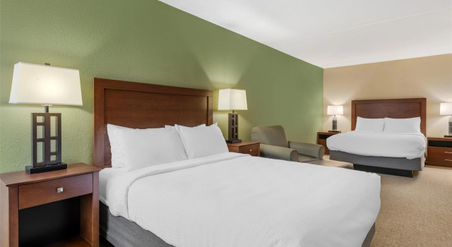 Четырёхместный люкс Best Western Fairmont