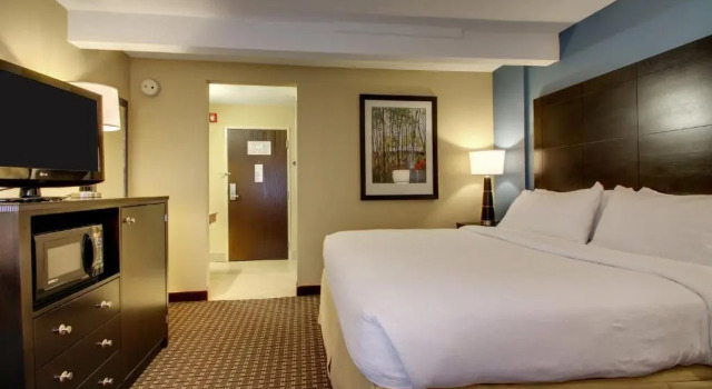 Номер Standard Holiday Inn Express Hotel Fort Campbell-Oak Grove by IHG