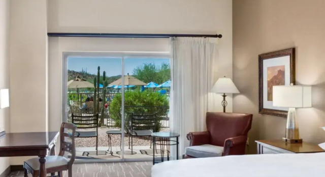 Двухместный номер Standard с видом на бассейн JW Marriott Tucson Starr Pass Resort