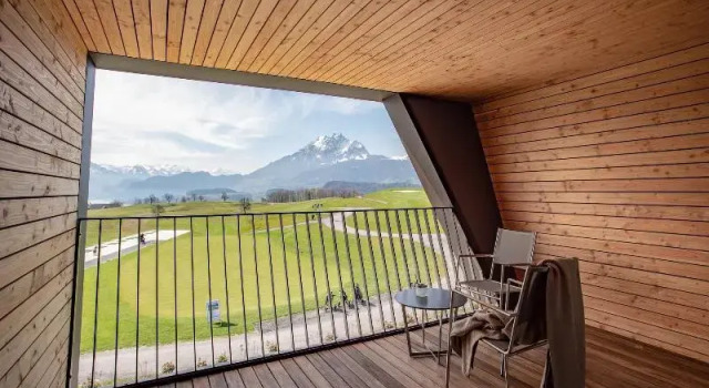 Двухместный номер Standard с балконом и с видом на горы Gasthaus Badhof - Golfhotel