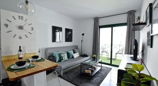 Апартаменты c 1 комнатой Holyhome apartment 204