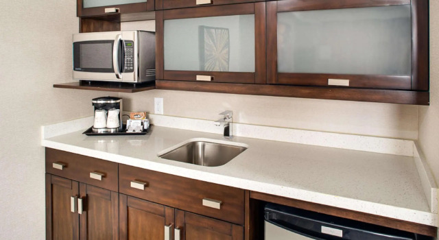 Люкс Doubletree by Hilton Toronto Airport, ON