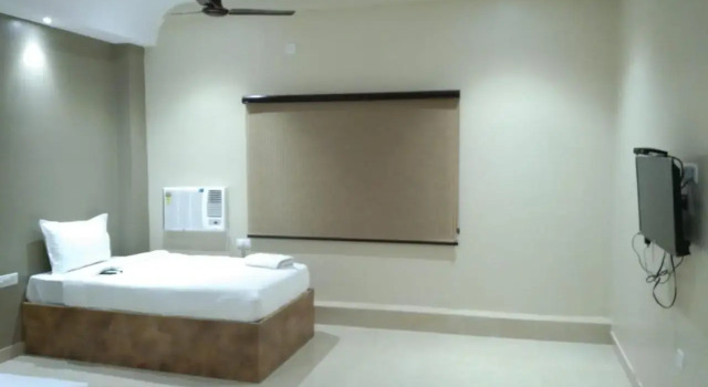 Hotel Shukhdham