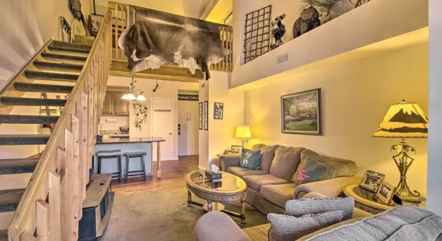 Апартаменты Snug Wintergreen Resort Studio: Ski In & Out!