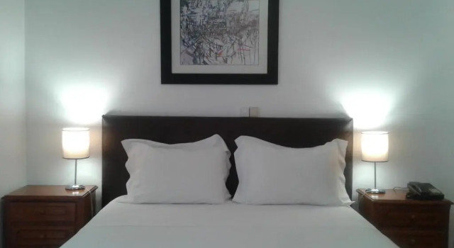 Hotel Tic Tac, Забронировать Отель Браганса Trás-os-Montes e Alto Douro, рядом с Centro de Arte Contemporânea Graça Morais