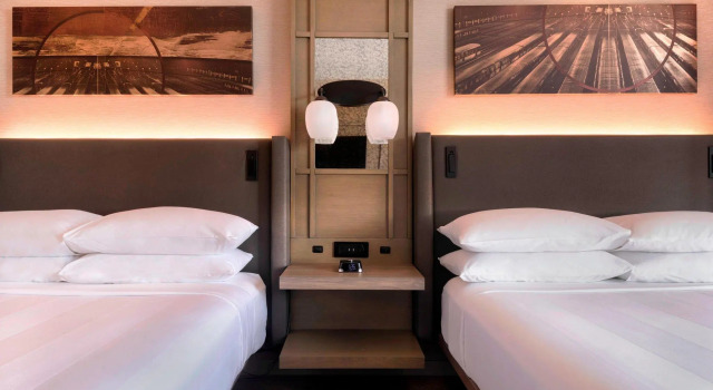 Четырёхместный клубный номер Standard Atlanta Marriott Northeast/Emory Area