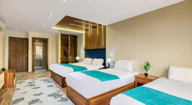 Четырёхместный номер Standard Дуплекс с балконом Pyramids Yard Hotel
