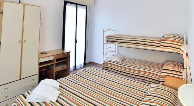 Четырёхместный номер Standard Hotel Doria
