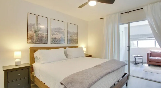 Walk to Papago Park: Condo w/ Community Perks!, Забронировать Апартаменты/квартира Скотсдейл Phoenix Metropolitan Area