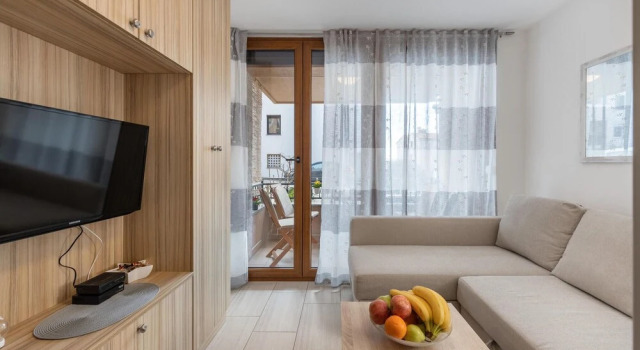 Beautiful Apartment in Crikvenica With Wifi, Забронировать Апартаменты/квартира Отели Приморско-Горанской жупания с парковкой, Парковка