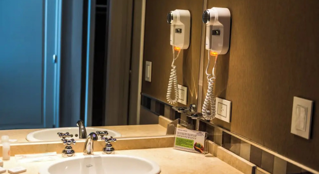 Номер Standard Howard Johnson Resort Spa & Convention Center