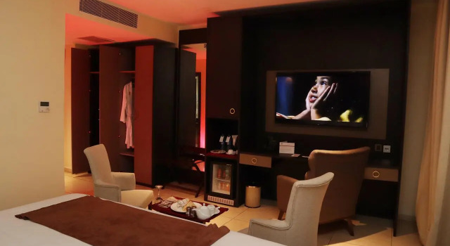 Monty Suites Calabar, Забронировать Отель Калабар Нигерия