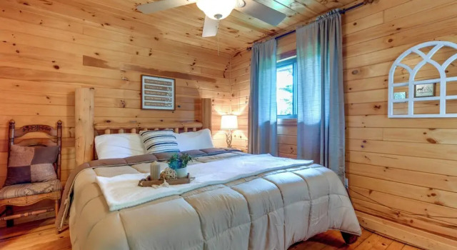 Bryson City Cabin in Smoky Mtn w/ Resort Amenities