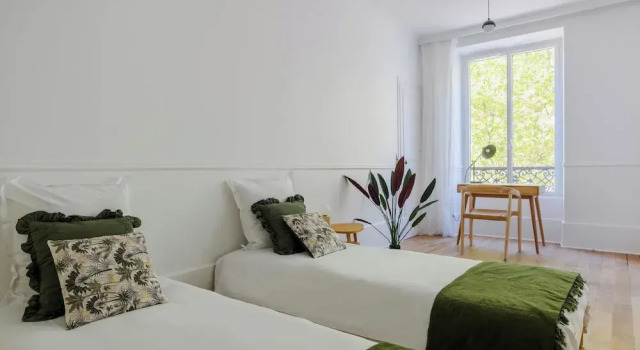 Paris Center Colisée residence, Забронировать Апартаменты/квартира Париж Иль-де-Франс, рядом с Миромениль