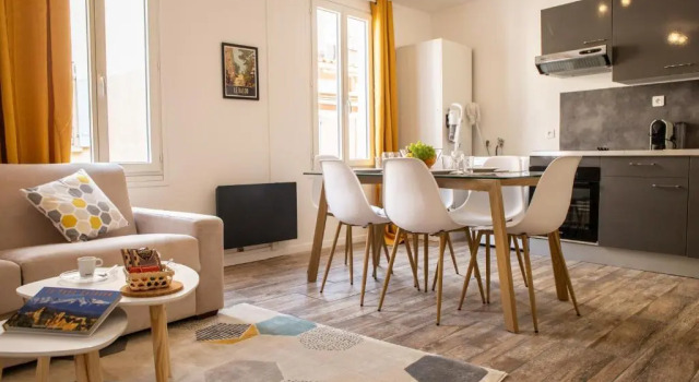 Апартаменты с 2 комнатами Au coeur de Perpignan