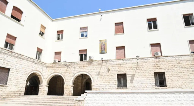 Due Archi Holiday, Book Hostel Hostels in Bari Province, Hostel