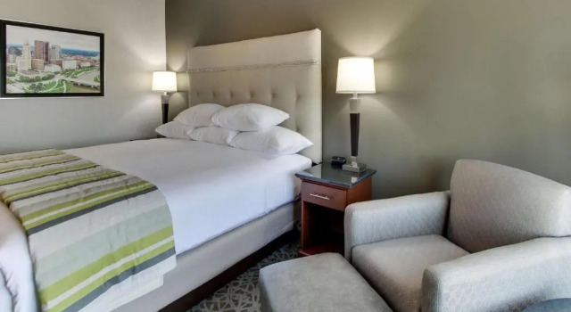 Номер Superior Drury Inn & Suites Columbus Polaris