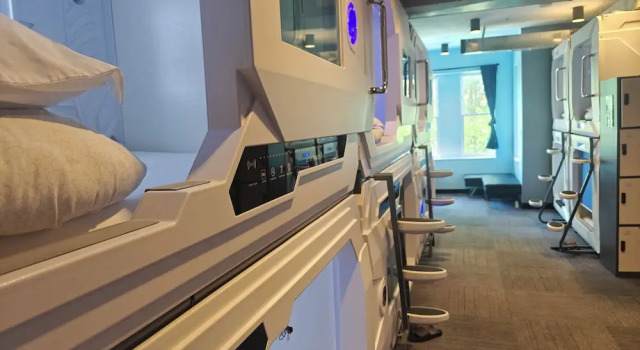 U Street Capsule Hostel