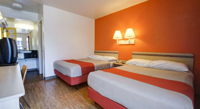 Park Inn by Radisson, Salt Lake City Downtown, Забронировать Отель Отели Солт-Лейк-Сити с парковкой, рядом с Global Indoor Golf, Парковка