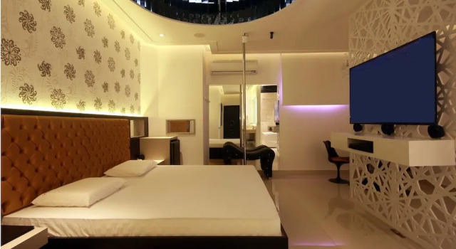 Motel Imperium, Забронировать Мотель Отели Озаску с завтраком, Завтраки