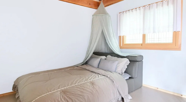 Gyeongju the Silla Hanok Hotel, Забронировать Отель Отели провинции Кёнсан-Пукто с парковкой, Парковка