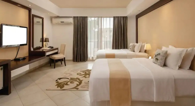 Двухместный номер Deluxe с балконом Peninsula Hotel Dar es Salaam