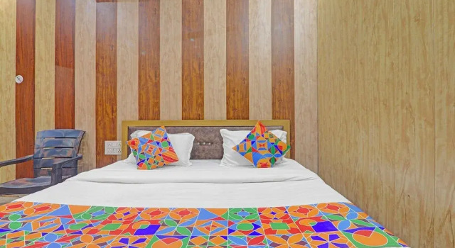 Номер Standard FabHotel Shree Ram Aadhar 900 Mtr from Ram mandir