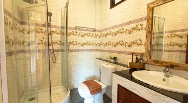 White Tea Hotel, Забронировать Отель Отели Ханг-Донг 4 звезды, рядом с Royal Park Rajapruek, 4*