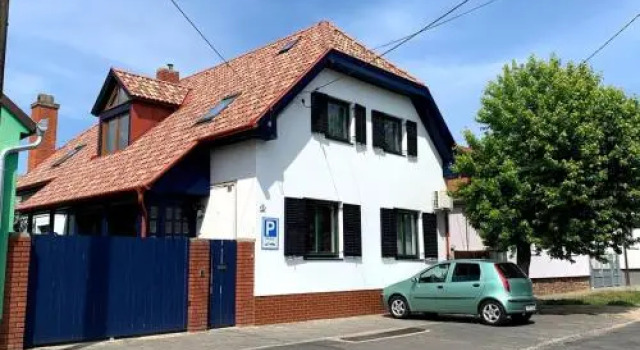 Jorgos Apartman, Book Lejlighed Hoteller i Western Transdanubia med parkering, Parkering