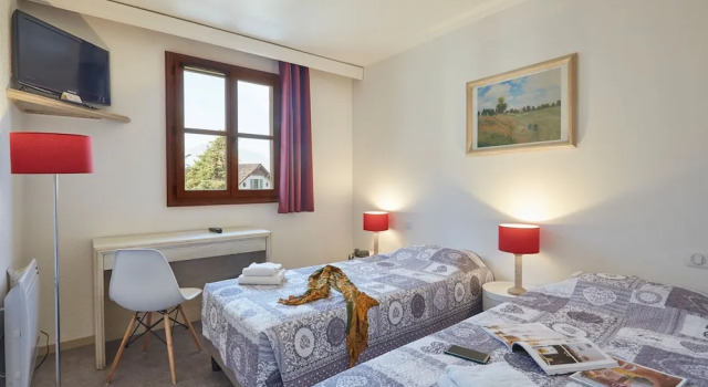 Номер Comfort CitHôtel Le National