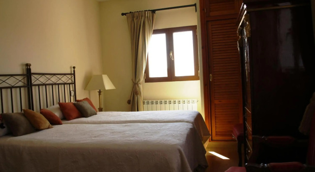 Residencia Real del Castillo de Curiel, Prenota Hotel Curiel 