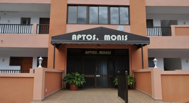 Bright Studio by the sea, Book Hotel Hotels in Tenerife with Parking, Parking