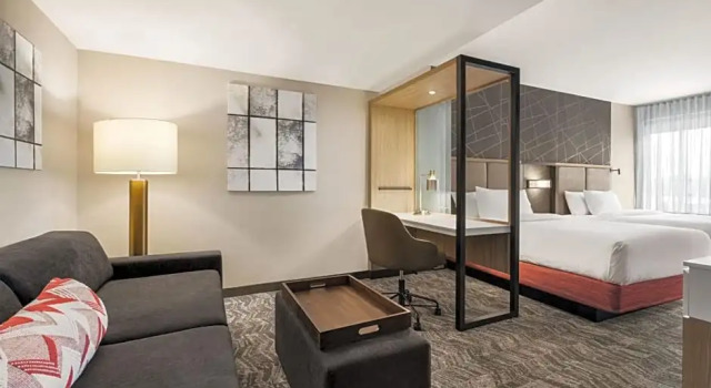Четырёхместный люкс SpringHill Suites by Marriott Camp Hill
