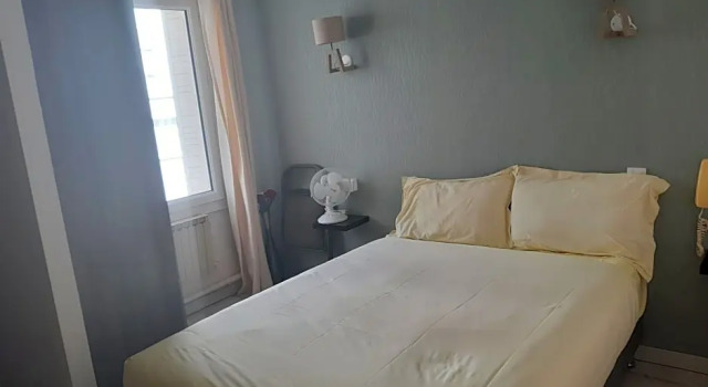 Номер Economy Hôtel Aunis-Saintonge