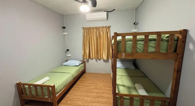 Кровать в общем номере OYO 91278 5minutes Lodge