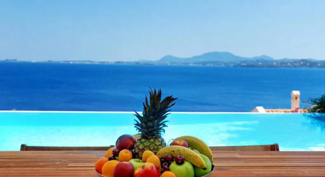 Вилла с 5 комнатами с видом на море Corfu Luxury Villas