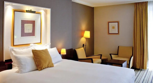 Parker Hotel Brussels Airport, Rezerwuj Hotel Hotele w Bruksela z parkingiem, Parking