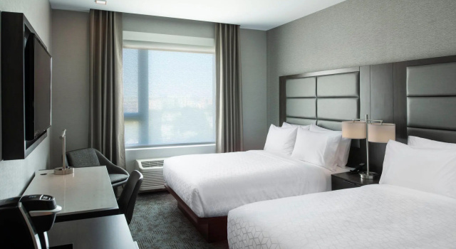 Четырёхместный номер Standard с видом на воду Holiday Inn Express - Boston Logan Airport - Revere by IHG
