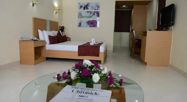 Полулюкс The Lotus Apartment hotel, Burkit Road