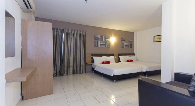 Семейный номер Deluxe Simms Grand Inn