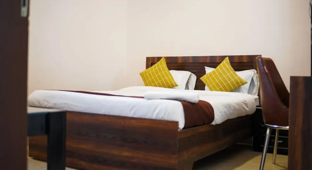 Sukoon Pearl Inn, Забронировать Отель Отели штата Махараштры 3 звезды, 3*