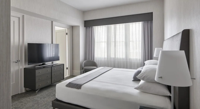 Двухместный люкс Grand Platinum c 1 комнатой AKA Rittenhouse Square
