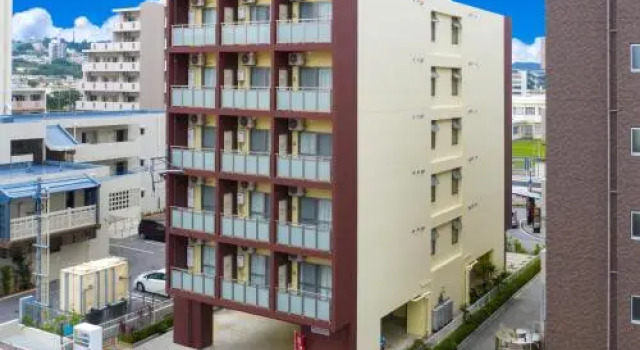 Premier Home II, Забронировать Отель Отели Тятан с парковкой, рядом с Пляж Араха, Парковка