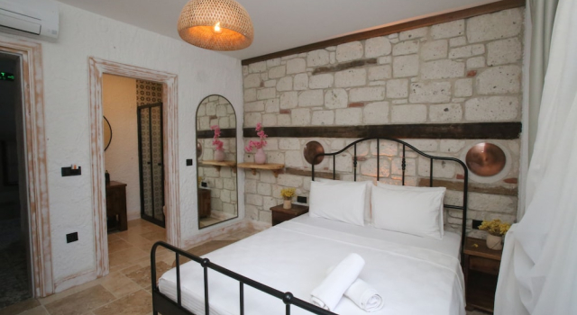 Номер Deluxe c 1 комнатой с видом на бассейн Alaçatı Taş Otel
