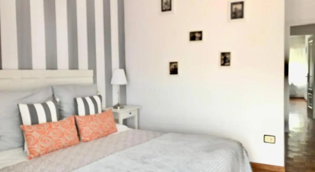 Apartamento con vistas al mar en Primera Línea.