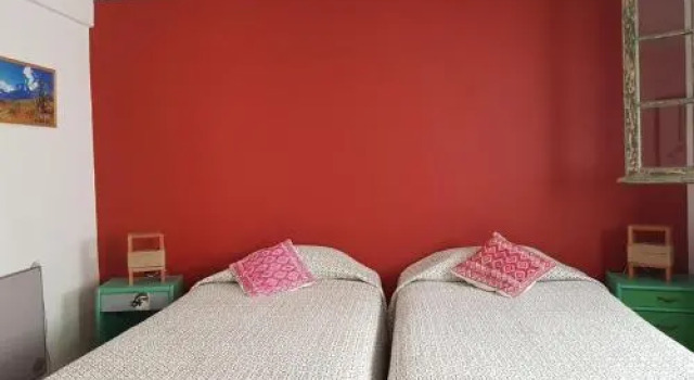 Eco-Hostal Tambo Verde, Забронировать Отель Недорогие отели Сантьяго, рядом с Ла Часкона, недорого