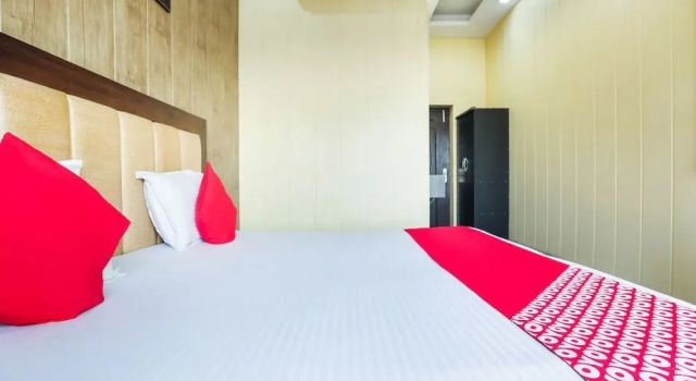 Capital O 38771 Hotel J7 International, Book Hotel Jalandhar Punjab