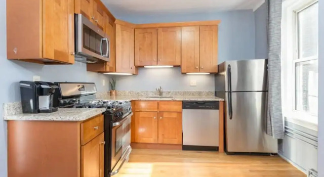 Charming 2BR in the Heart of Little Italy