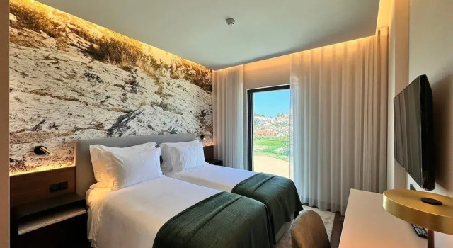 Dolinas Climbing Hotel, Забронировать Отель Порту ди Мош Лейрия